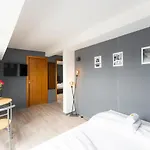 Hotel Astoria Am Urachplatz