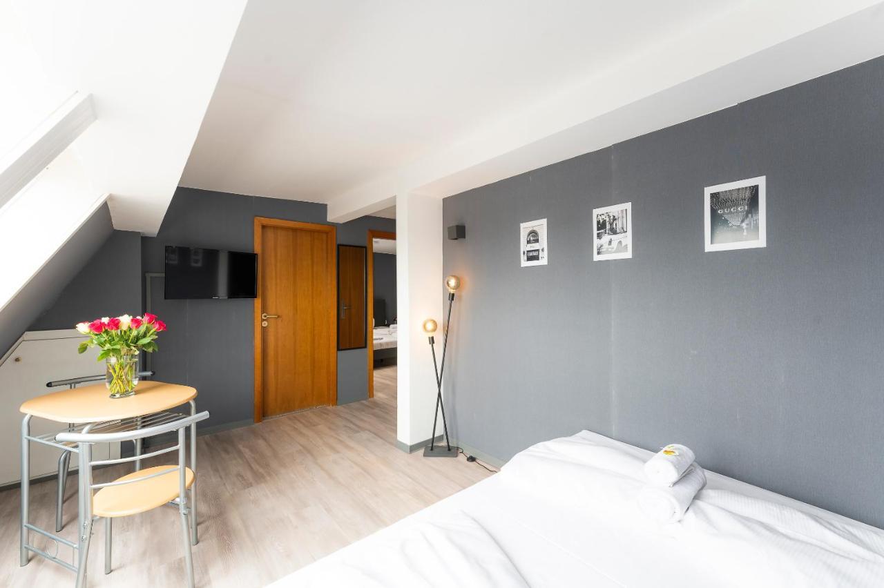Astoria Am Urachplatz 3* Stuttgart